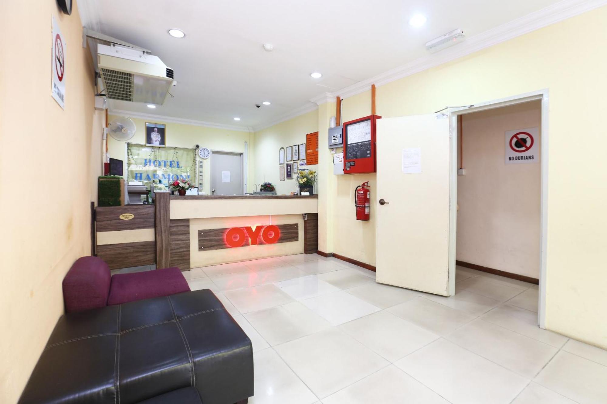 Oyo89651和谐酒店 哥打巴鲁 外观 照片